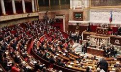 البرلمان الفرنسي يصادق على تحويل الشهادة الصحية إلى  تطعيم